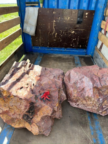 Ландшафтные глыбы красно-фиолетовые 200-1000 килограмм купить в Камчатском крае