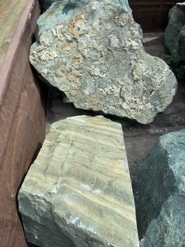 Ландшафтные глыбы зелёные 200-500 килограмм купить в Камчатском крае