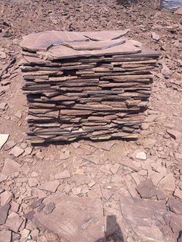 Плитняк лемезит бордовый для цоколя 1,5-2 см купить в Камчатском крае