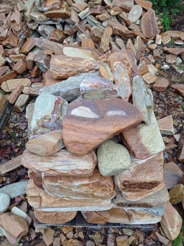 Златолит жёлтый, жёлто-зелёный глыбки и валуны для ланшафтного дизайна купить в Камчатском крае