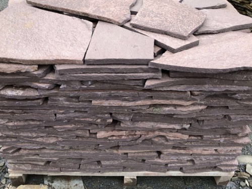 Плитняк лемезит бордовый для облицовки цоколя 20-25 мм  купить в Камчатском крае