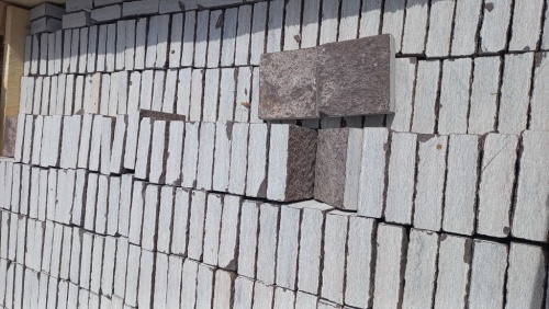 Купить брусчатку лемезит бордовый